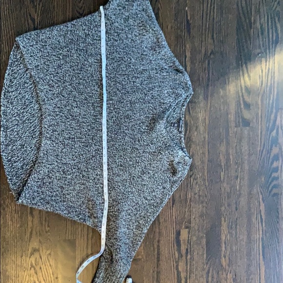 Sweater - Picture 8 of 8